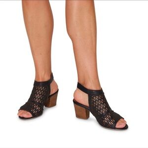 Bueno Candice Sandal